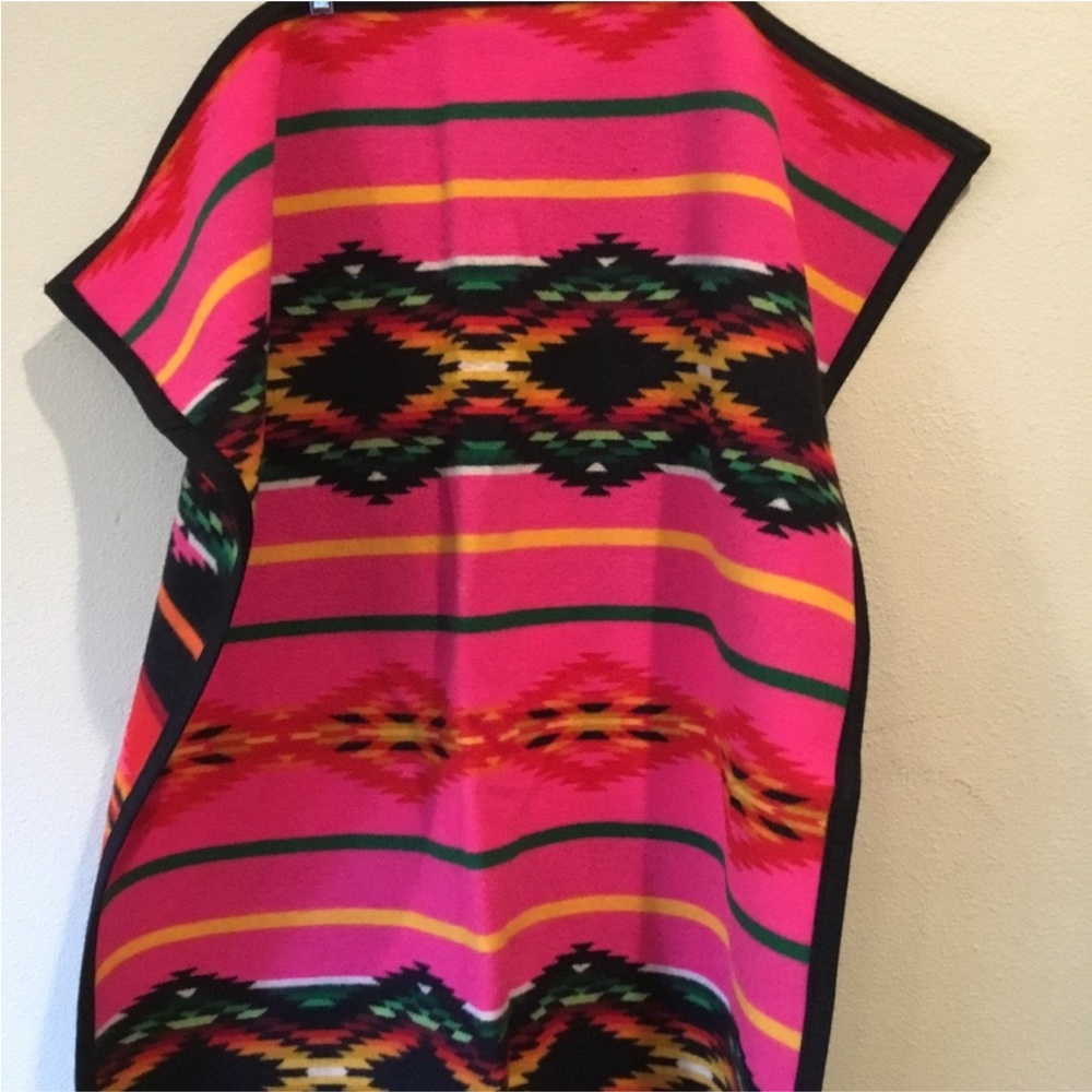 Vintage Colorful Wool "Beaver State" Pendleton Muchacho Robe 32×44